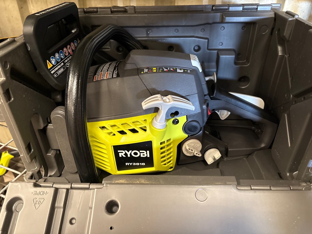 Ryobi Gas Chainsaw, 18in Bar, inv #m140515