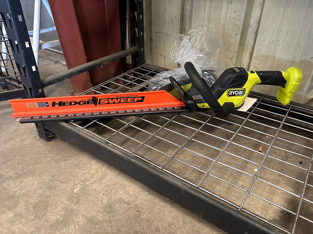 Ryobi 18V Hedge Trimmer, includes Battery and Charger, inv #m121026