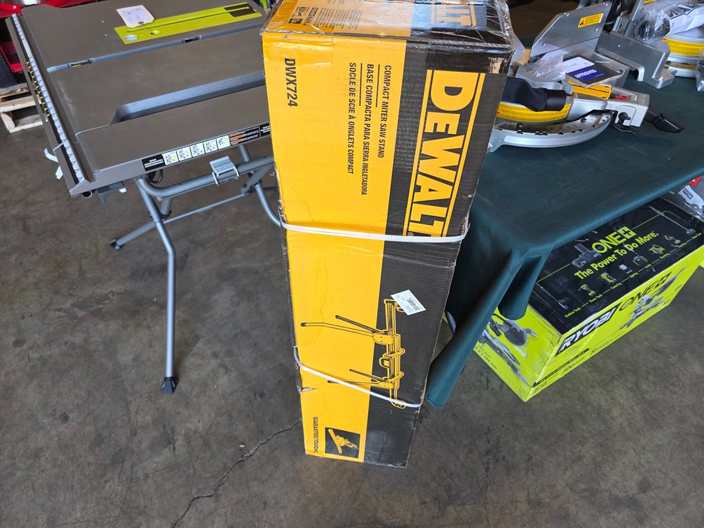 Dewalt Compact Miter Saw Stand, inv #p0824