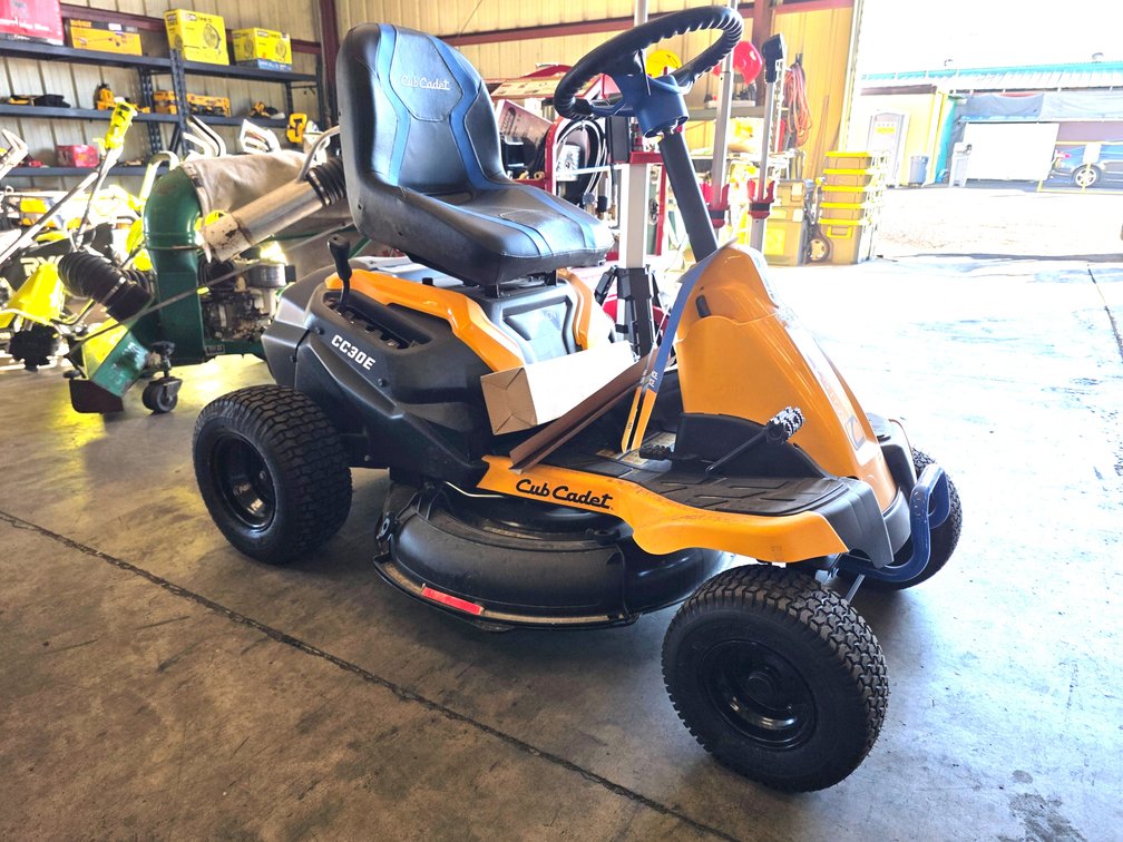 Cub Cadet CC30E 56v Electric 30in Riding Mower