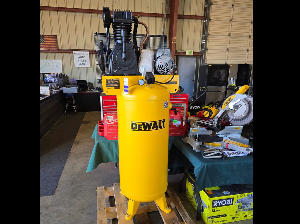 Dewalt 60gal 175psi 230v Air Compressor, inv #Q0706