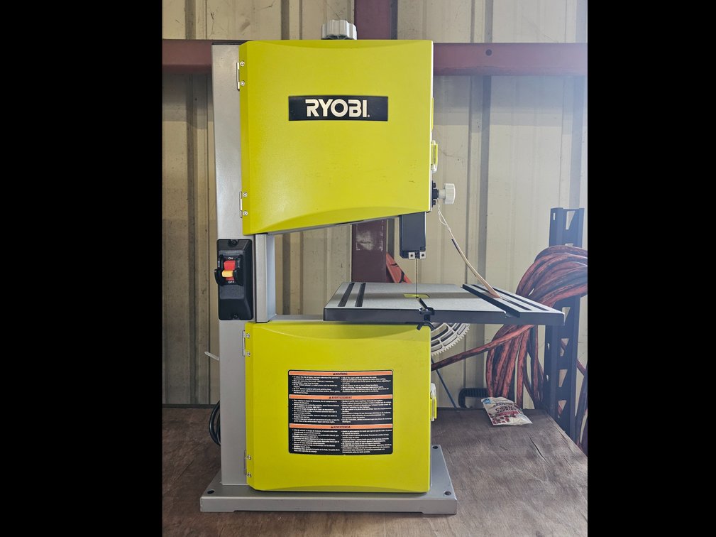 Ryobi 9" Corded Band Saw 2.5 Amp, inv#Q0855C219