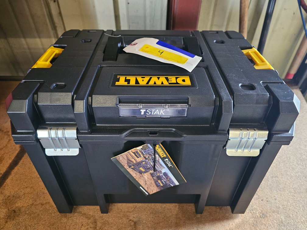 DeWalt TSTAK 17" Stackable Deep Tool Storage Box, inv#Q0847C