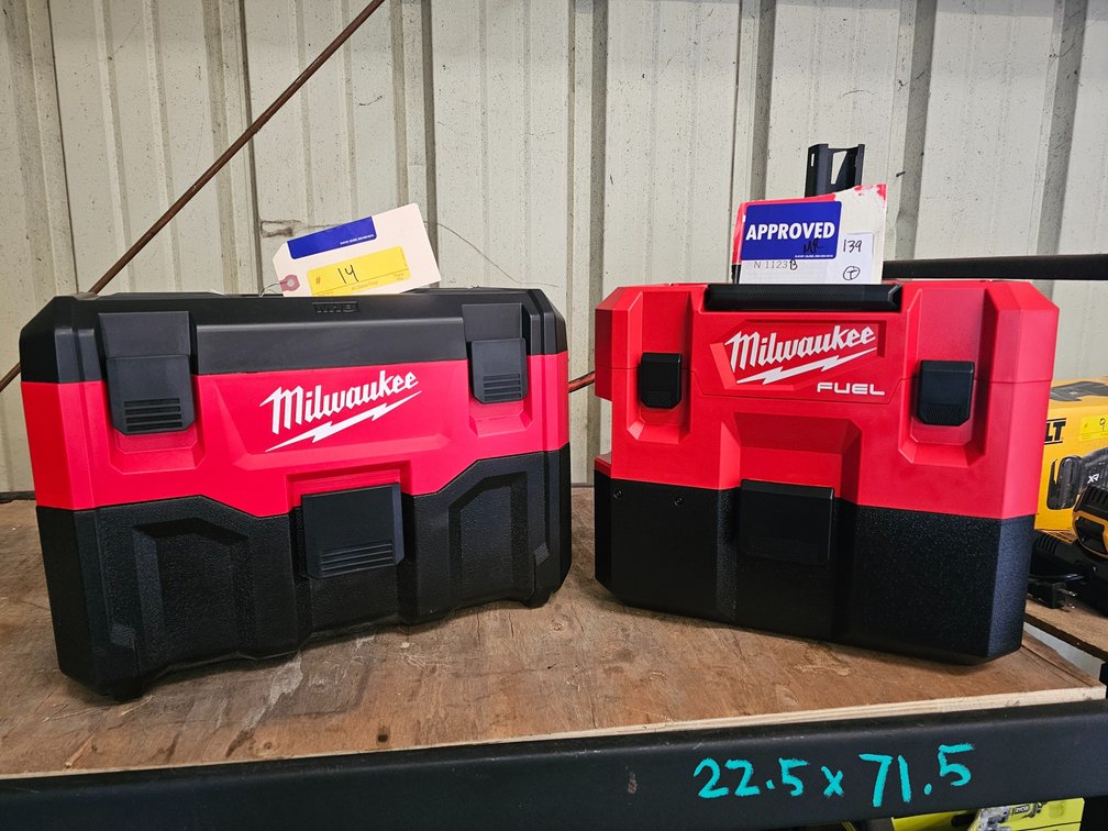 Milwaukee M12/M18 Wet/Dry Vacuums TOOL ONLY, inv#P0967C149
