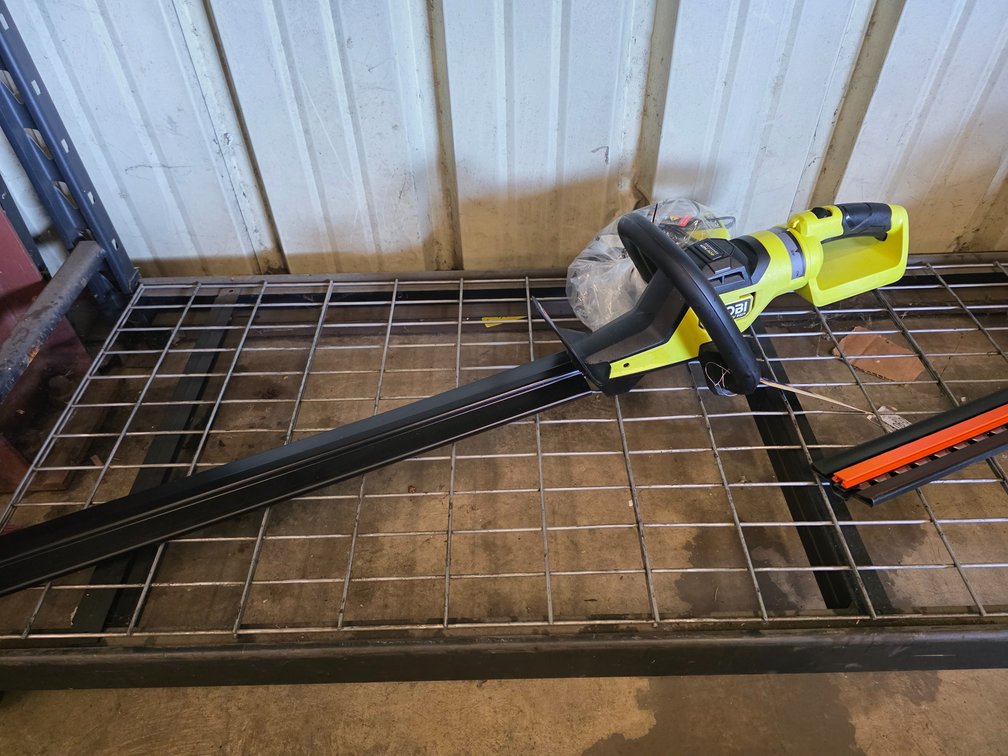 Ryobi 40v Cordless Hedge Trimmer Includes Battery And Charger, inv #p0193