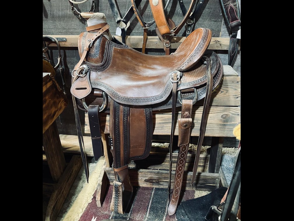 JC Martin 17” with matching breast collar 