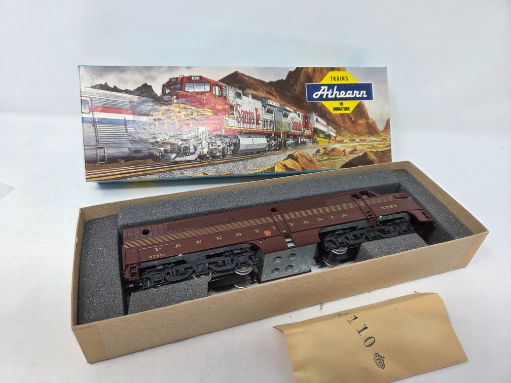 HO Scale Athearn Pennsylvania #5753 Engine