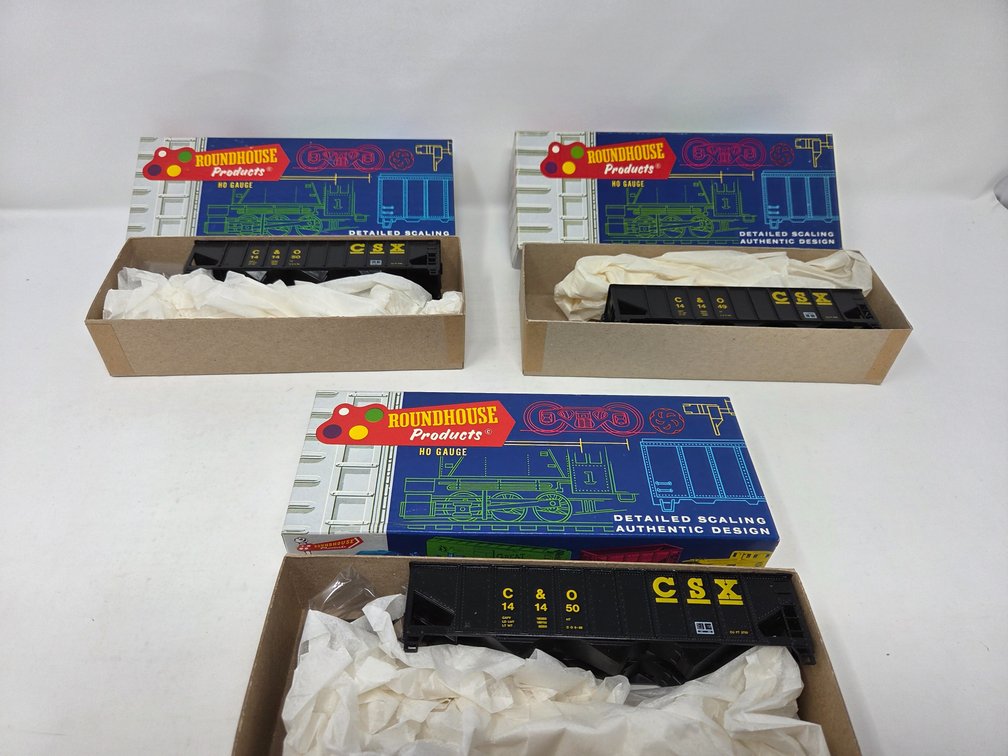 3 HO Scale Rolling Stock Model Kits