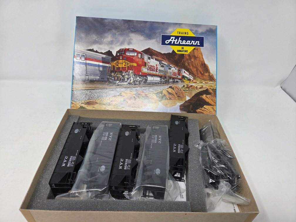 HO Scale 5 Piece  Model Kit