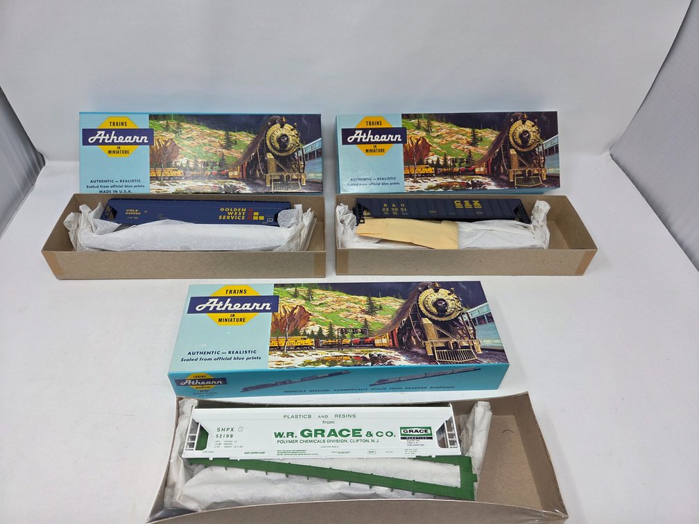 3 HO Scale Rolling Stock Model Kits