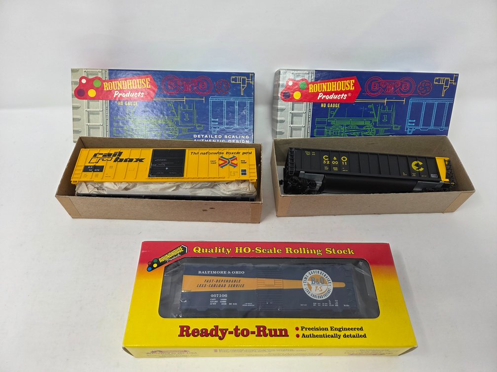3 HO Scale Rolling Stock Model Kits