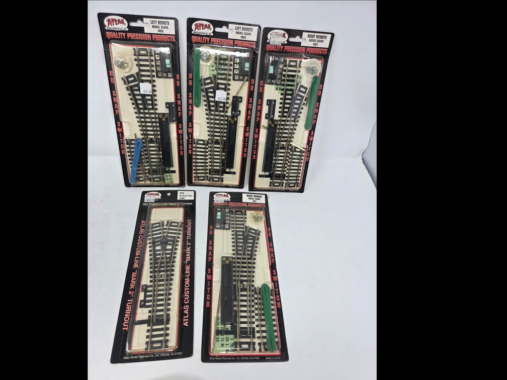 5 HO Scale Assortment of Tracks