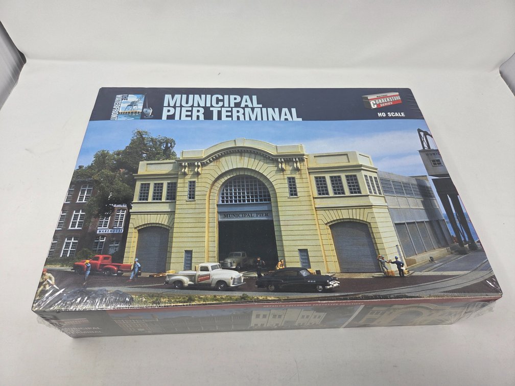 HO Scale Municipal Pier Terminal Structure Kit