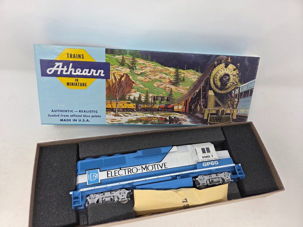 HO Scale Athearn Electro - Motive GP60  #7 Locomotive