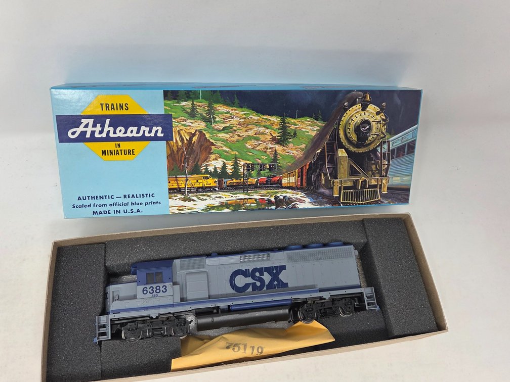 HO Scale Athearn CSX #6383 Locomotive