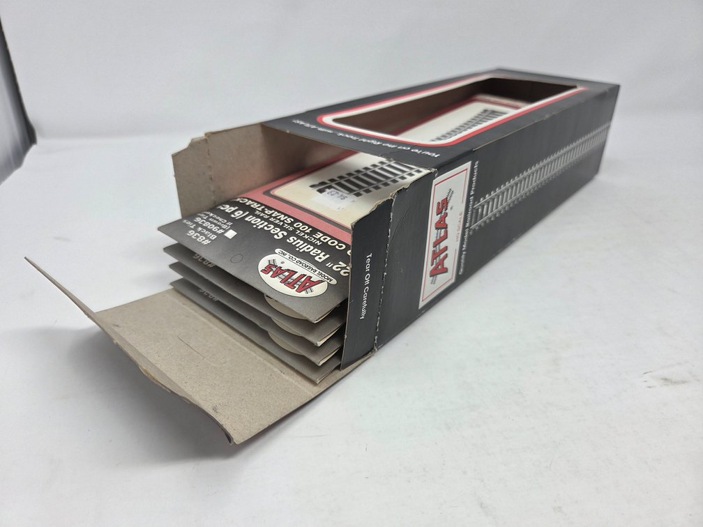 4 - Packs of HO Scale #836 Atlas 22 in. Radius Section Tracks (6 pcs.)