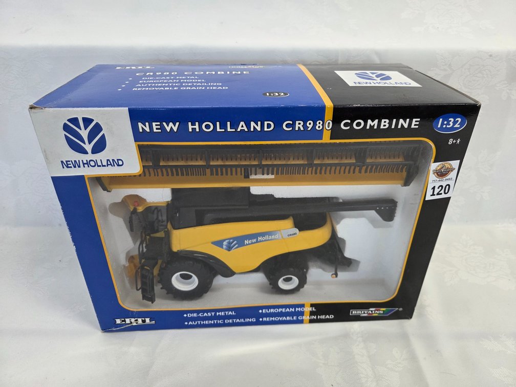 New Holland CR980 Combine