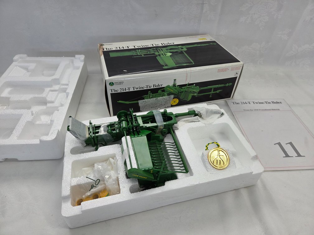 JD 214-T Twine-Tie Baler Precision #11