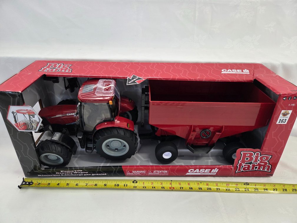 Case IH Puma Big Farm 170 Tractor w/Gravity Wagon