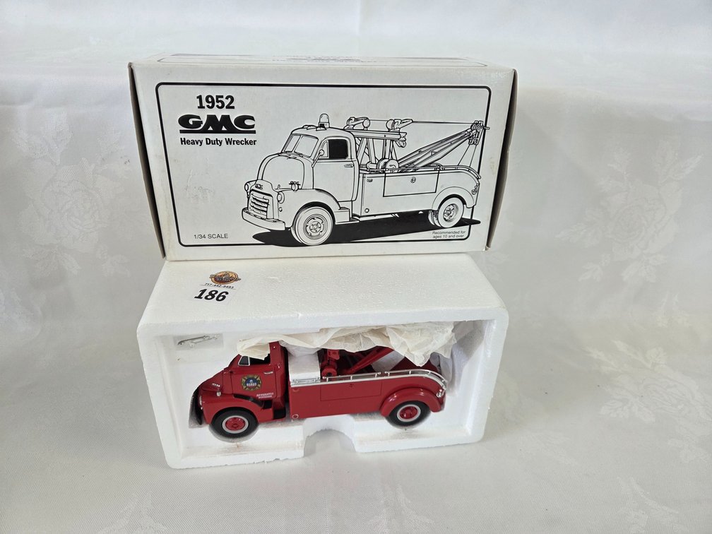 First Gear GMC Wrecker District of Columbia Truck