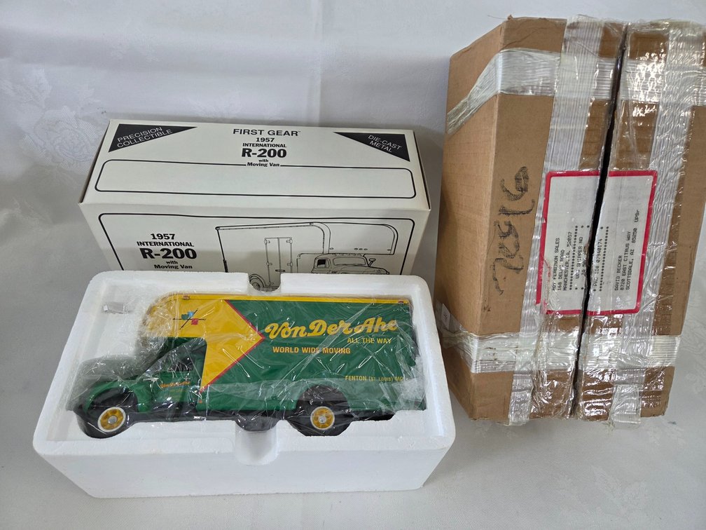 First Gear Von Der Ahe Moving Van