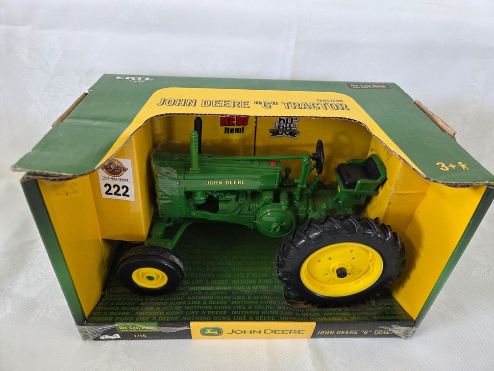 JD G Tractor