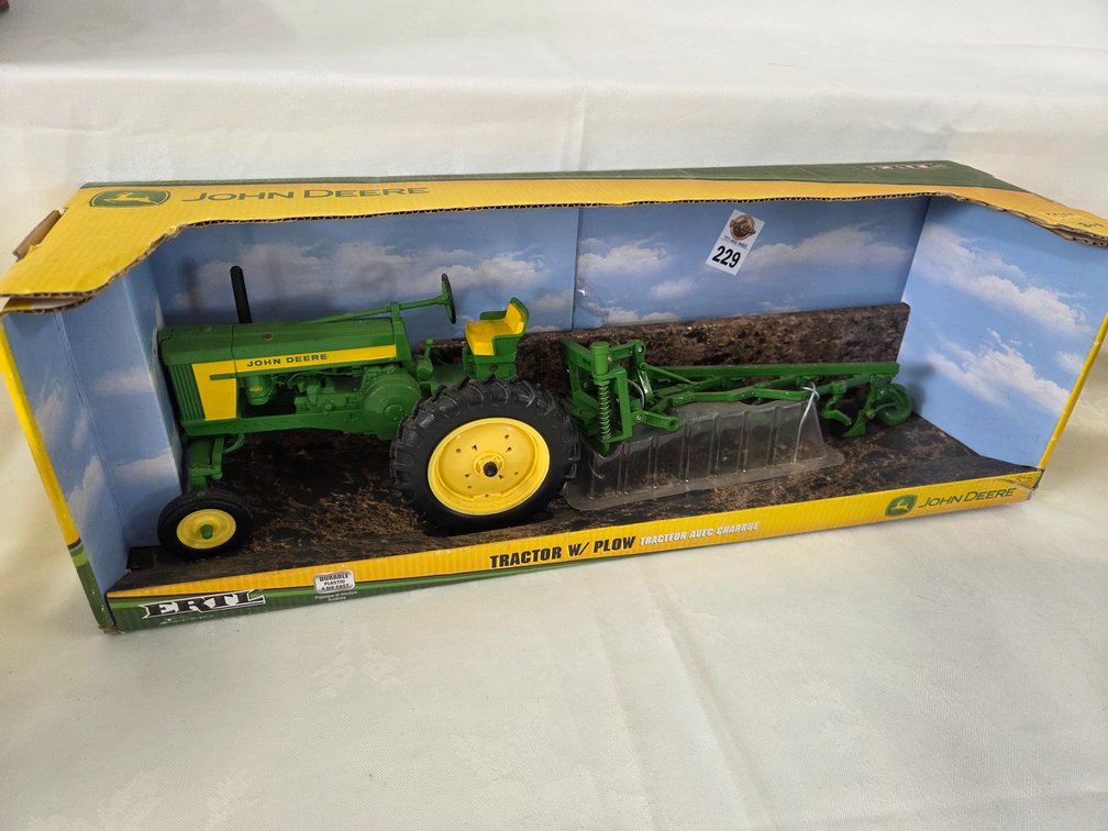 JD Tractor w/Plow