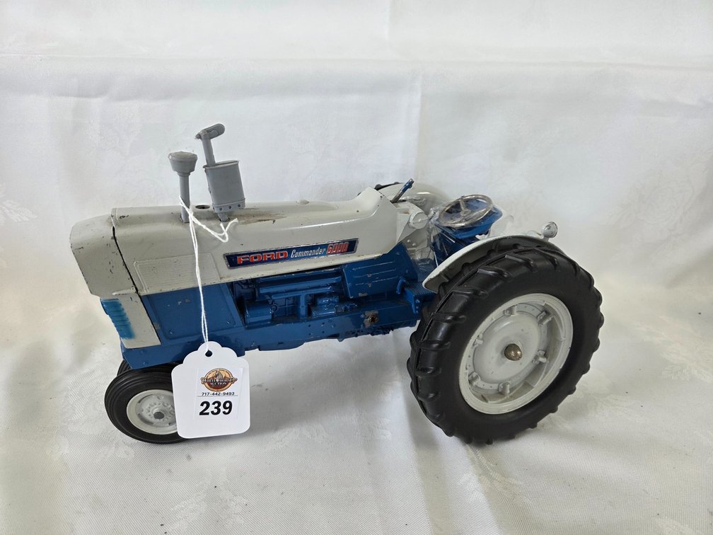 Ford 6000 Tractor (Hubley) 1/12 scale