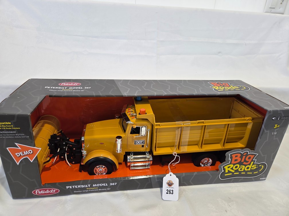 Peterbilt Model 367 Big Roads Snowplow