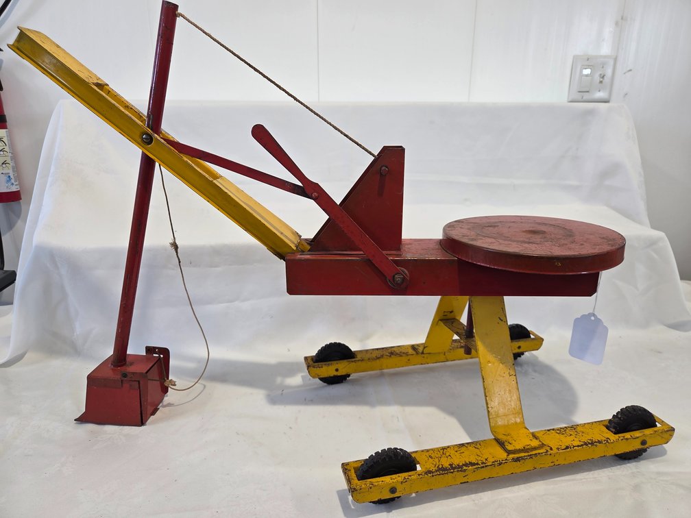 Rare Vintage Hand Operated Trumatic Steam Shovel Rolling Toy