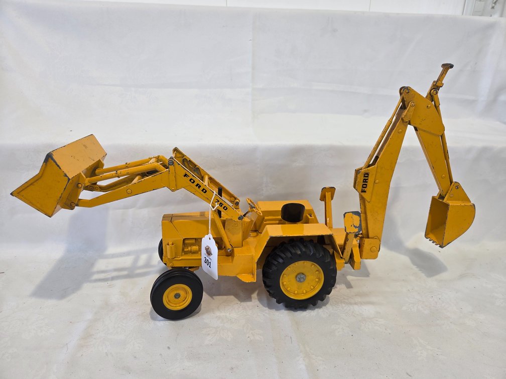 Ford 750 Tractor w/Loader-Backhoe 1/12 scale