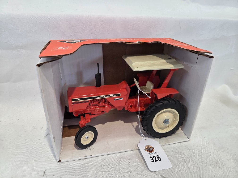 Allis Chalmers 175 Tractor w/Canopy