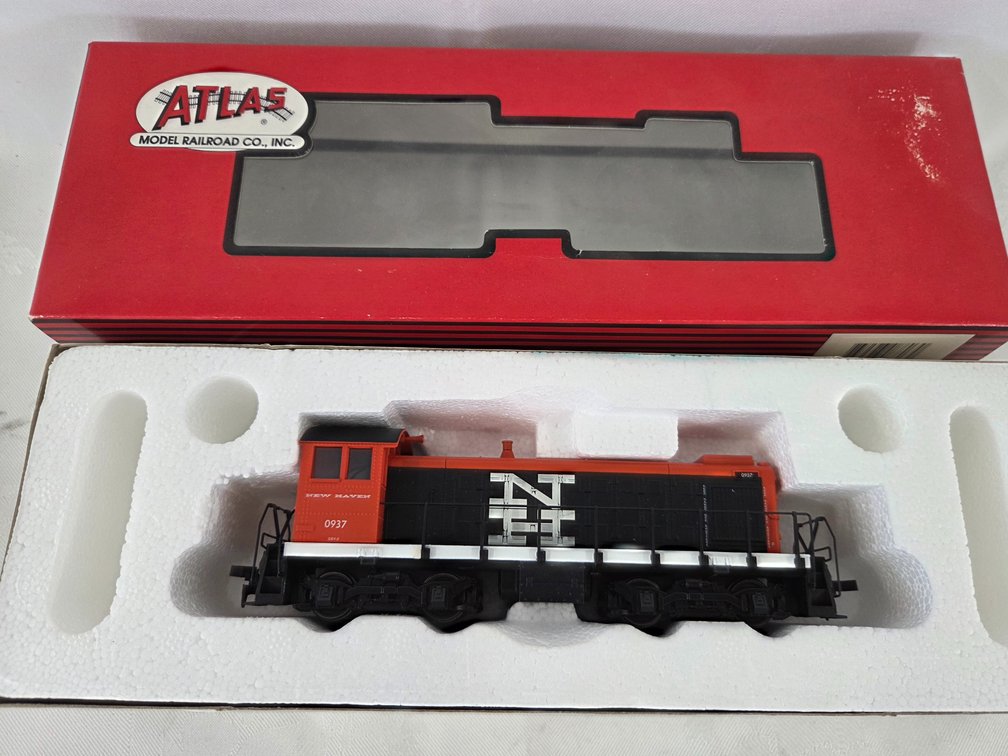 HO Scale Atlas New Haven #0937 Switcher
