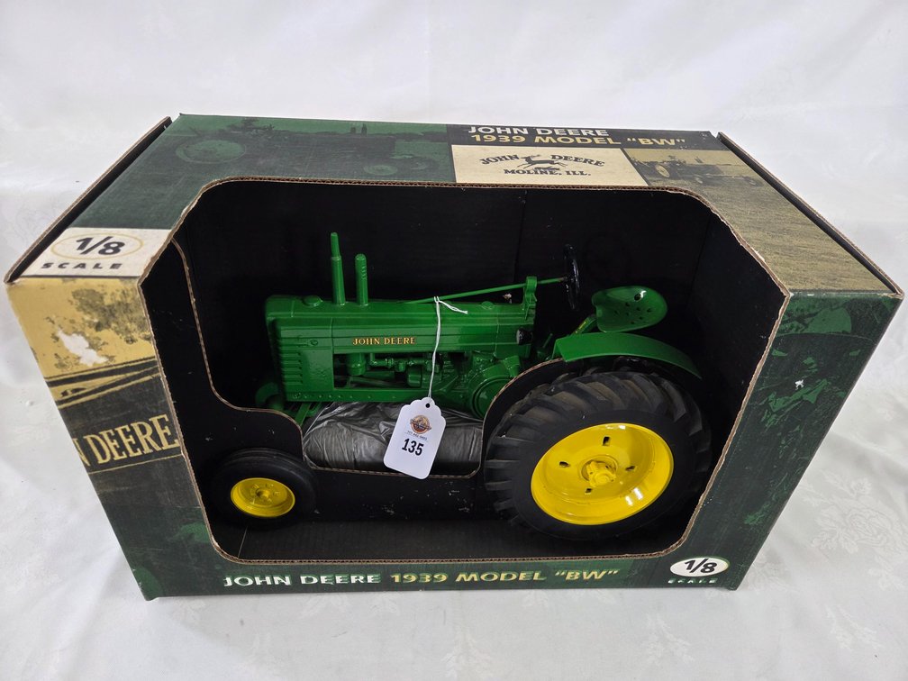 JD BW Tractor 1/8 scale