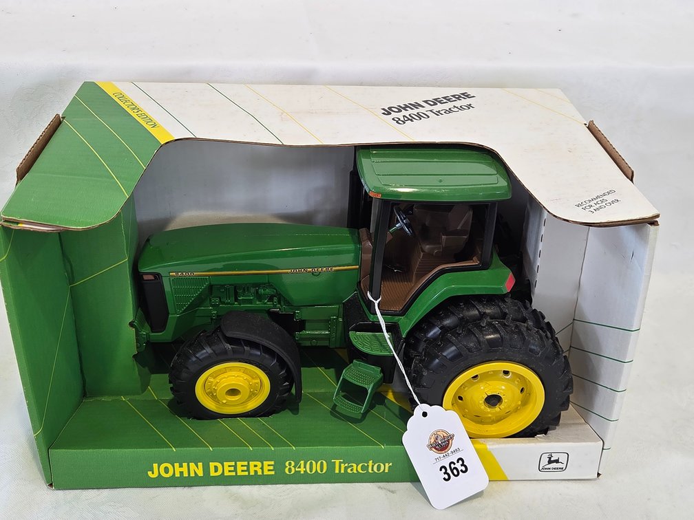 JD 8400 Tractor w/Cab-Duals