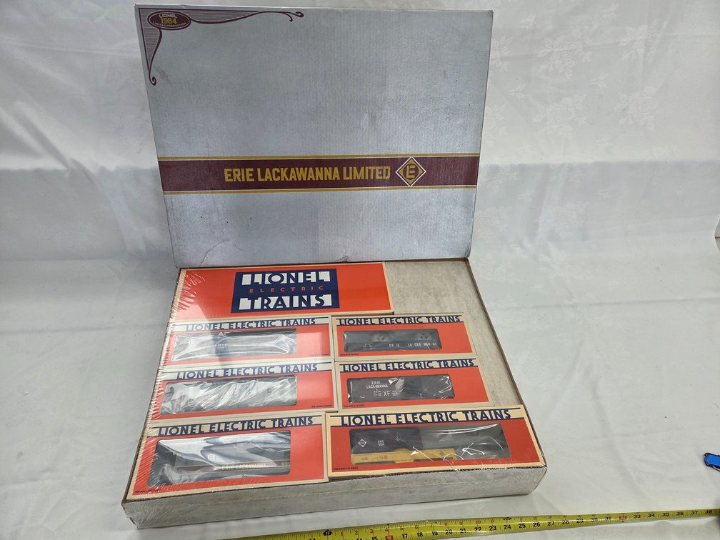 O Gauge Lionel 1984 Erie Lackawanna Limited Production Train Set
