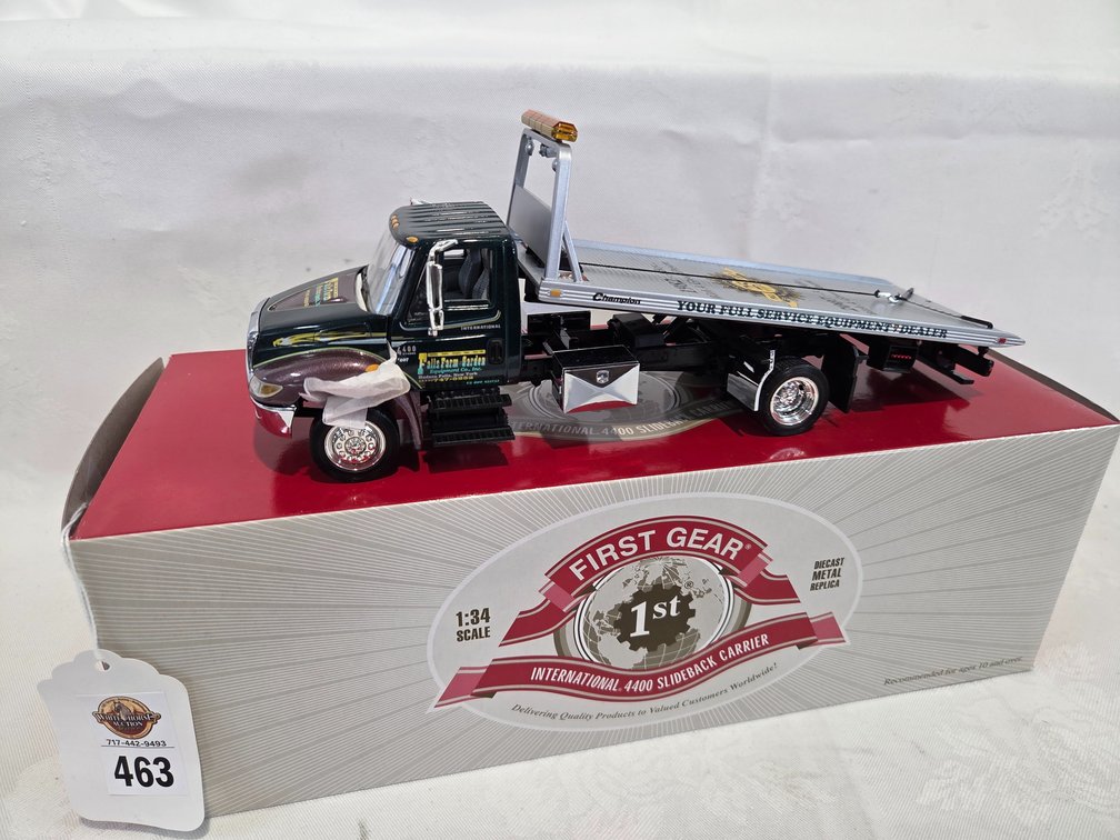 First Gear International 4400 SlideBack Carrier Falls Farm and Garden Truck