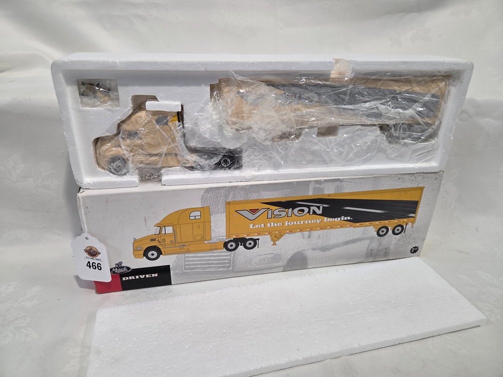 First Gear Mack Vision Semi Truck