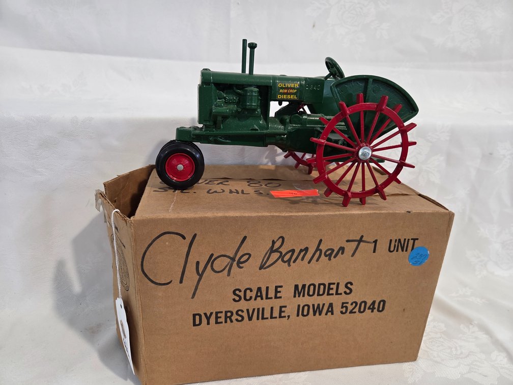 Oliver 80 Row Crop on Steel wheels