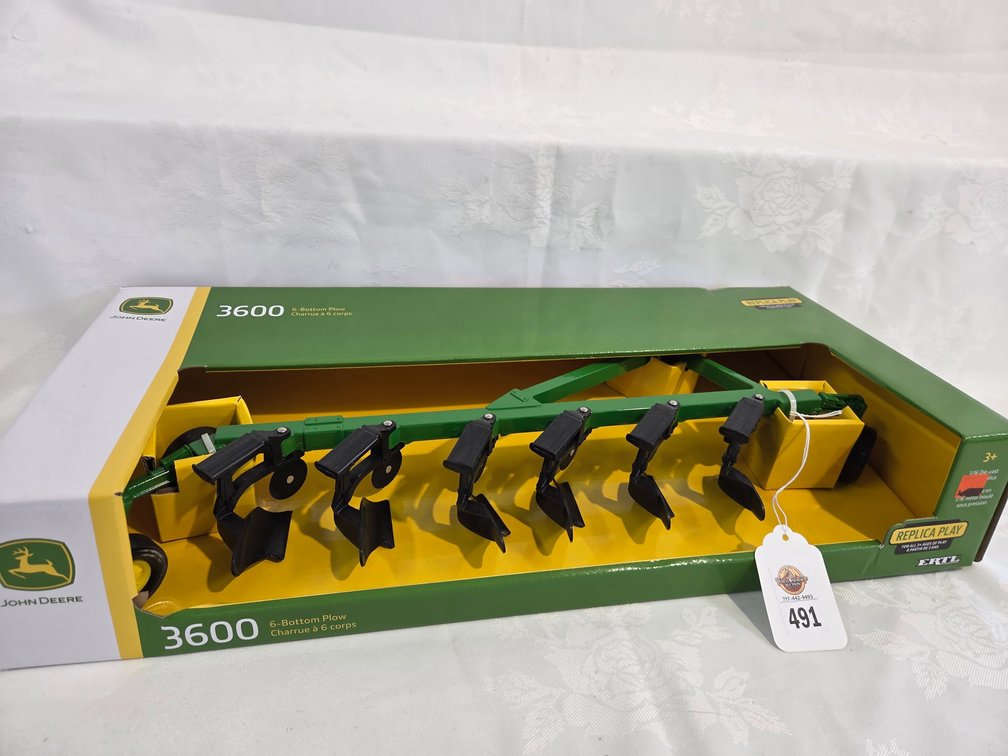 JD 3600 6-Bottom Plow