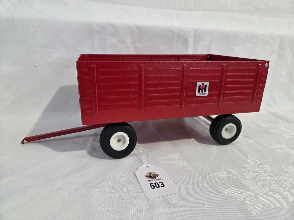 International Wagon (Repainted)