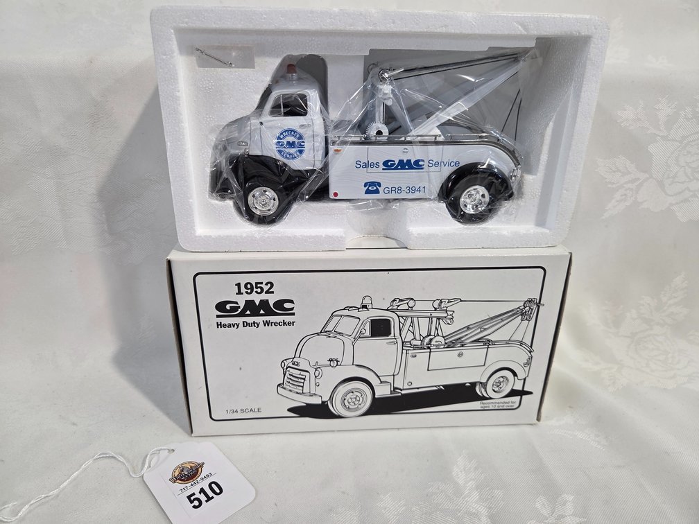 First Gear GMC Wrecker Truck