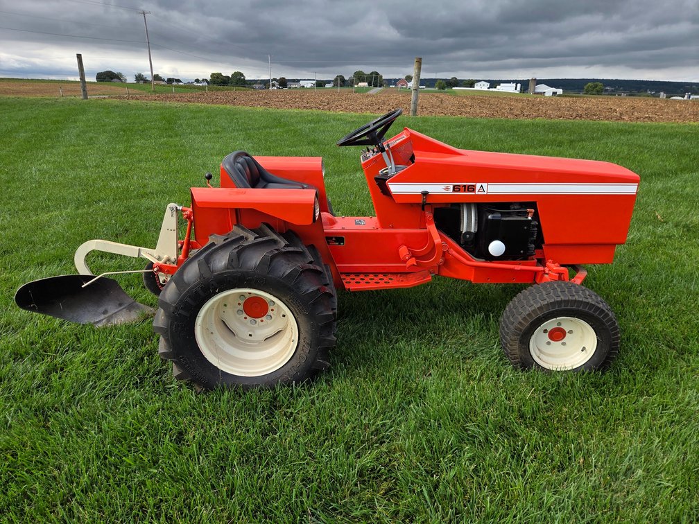 Allis Chalmers 616 Tractor w/1-Bottom Plow