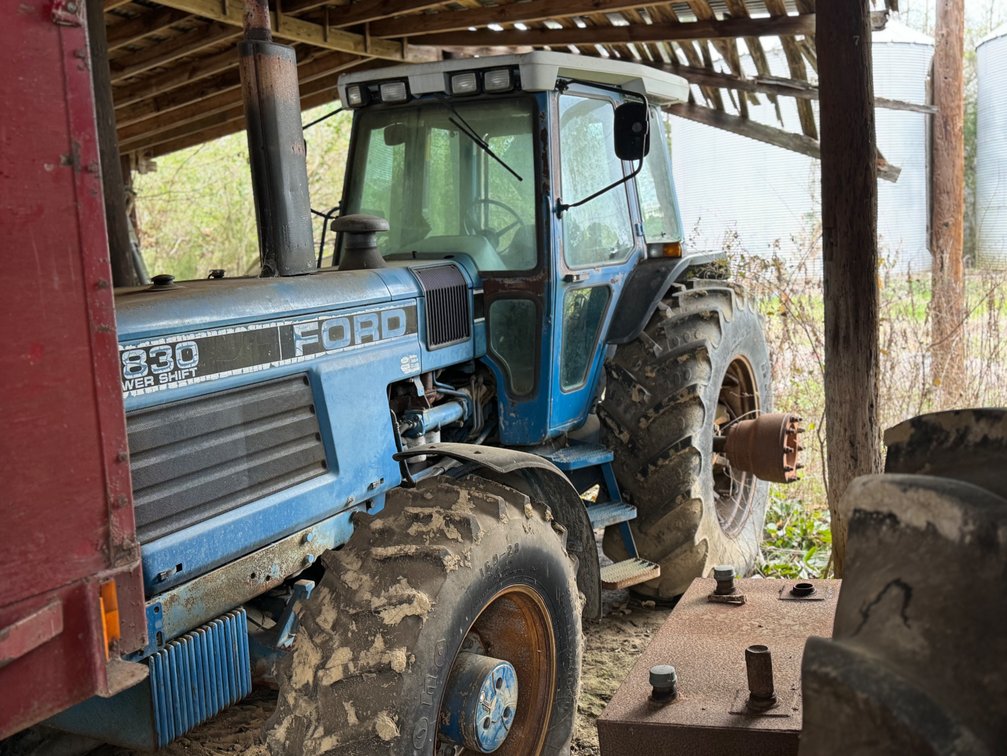 8830 Ford Tractor