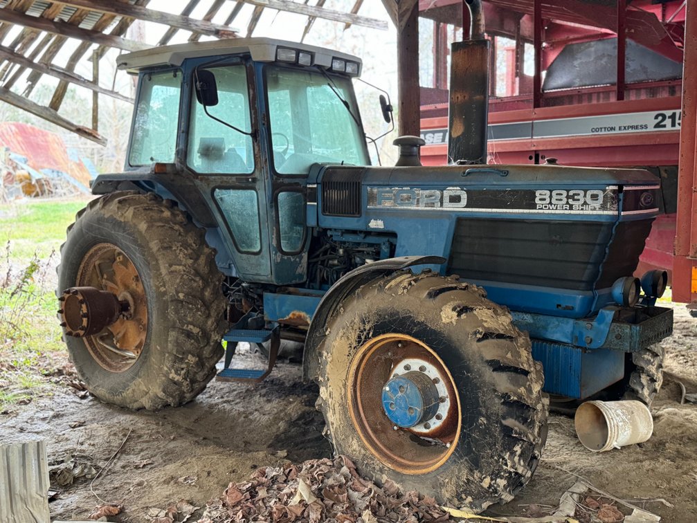 8830 Ford Tractor