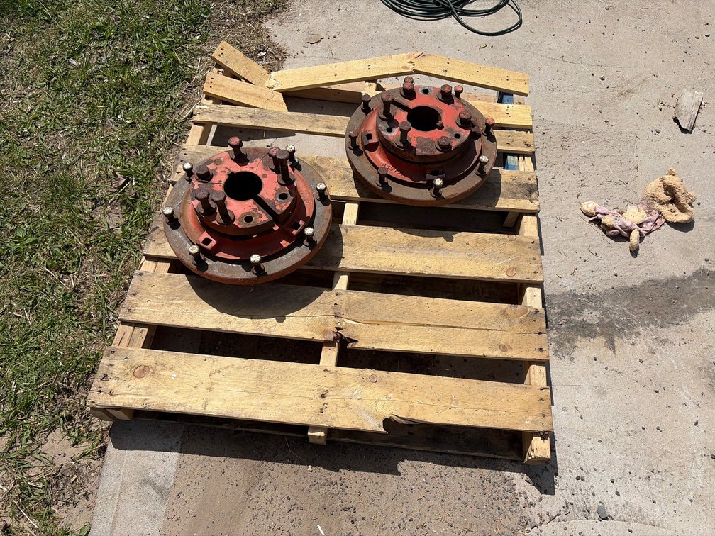 Case Hubs to Fit 30-70 Series Tractors