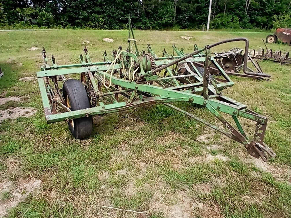 8' Quack Digger