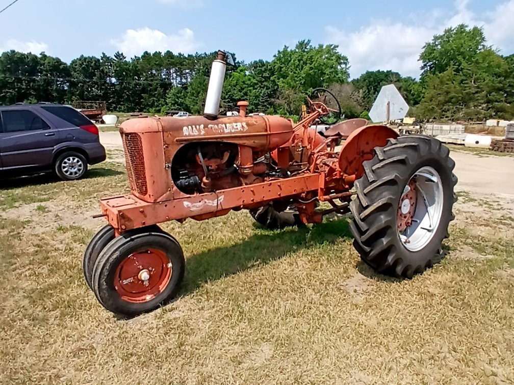 Allis Chalmers *Does Not Run*
