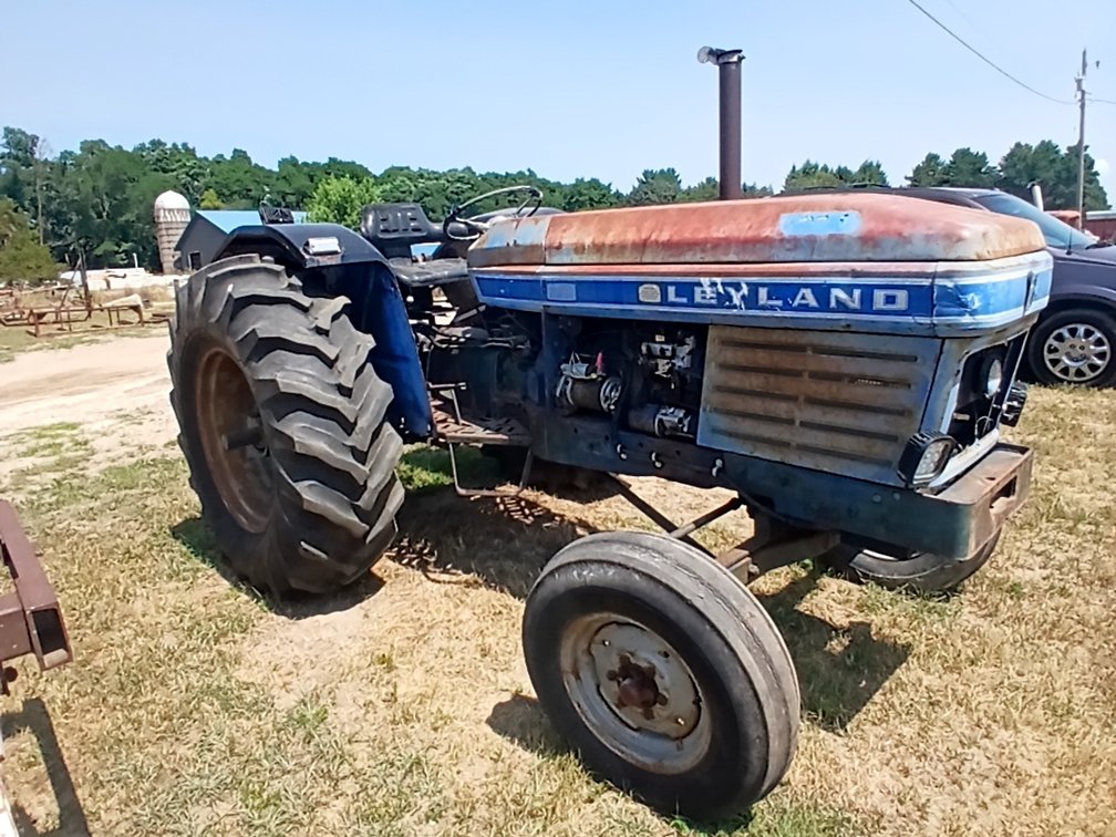 Leyland 270 Tractor *Runs & Drives*