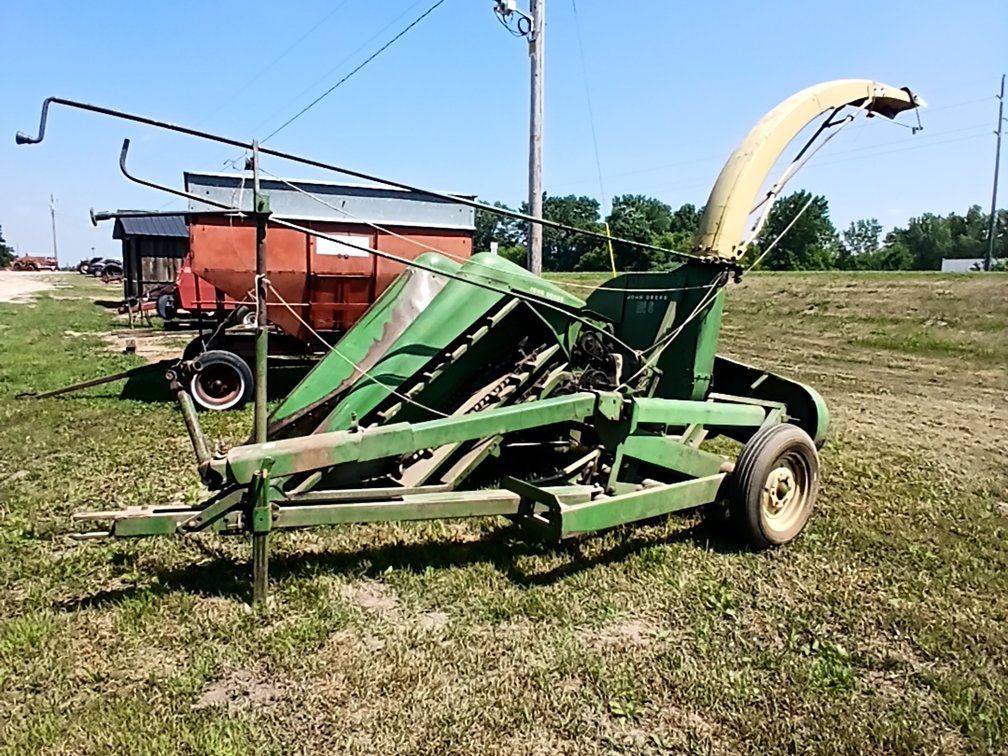 John Deere No 6 Chopper